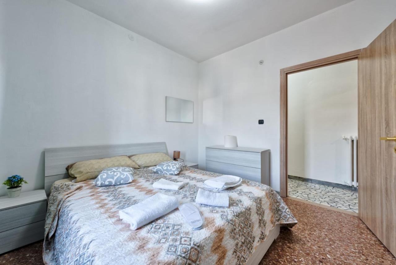 Venice H&S Apt Private Room With Ac & Tv Mestre Exterior photo